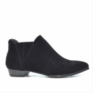 Chase & Chloe Black Suede Slip On Ankle Bootie
